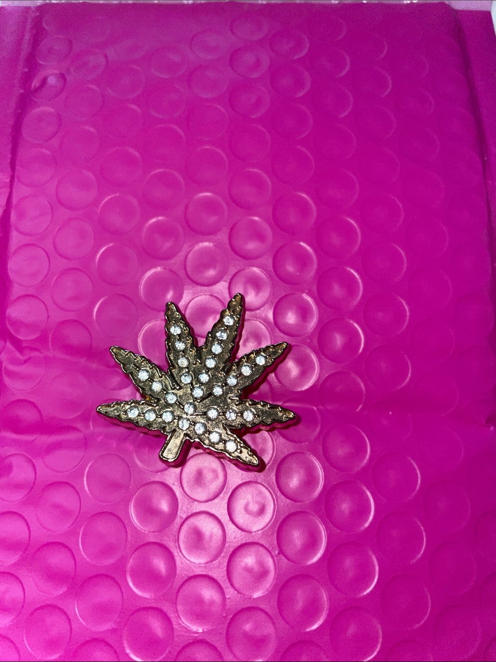Jibbitz cannabis gold leaf crocs charm